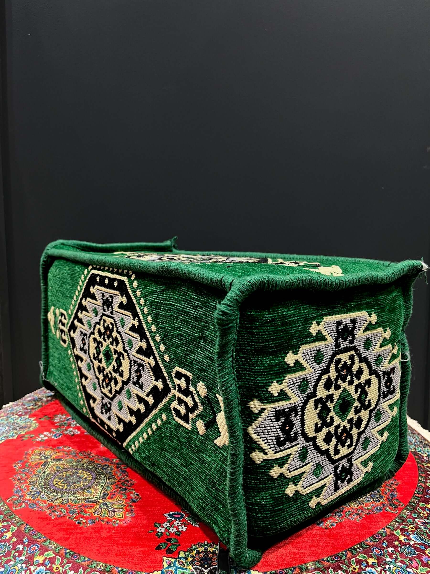 Armrest (Green)