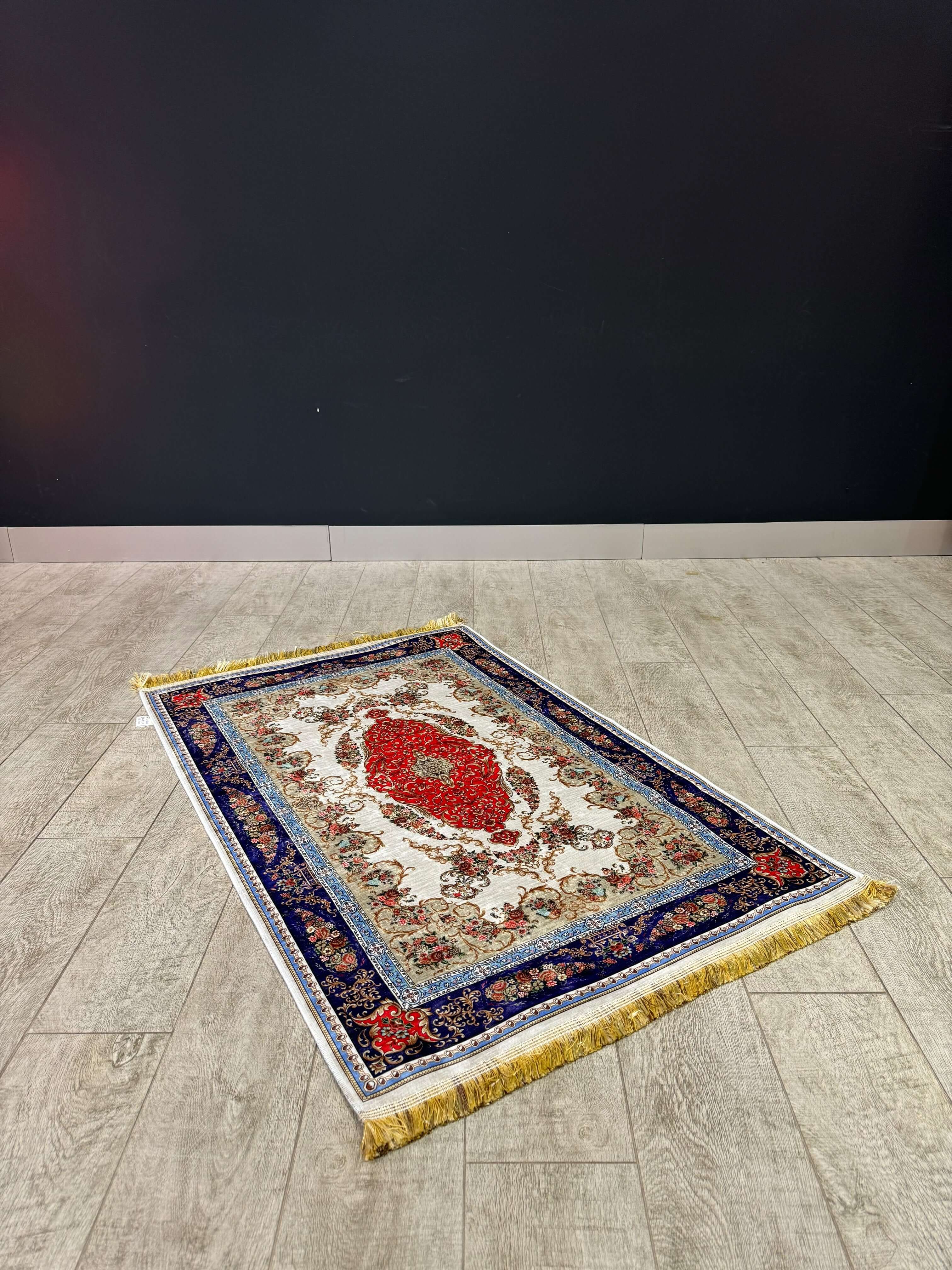 Authentic Turkish Prayer Mat-Bazaar G Rugs N Gifts