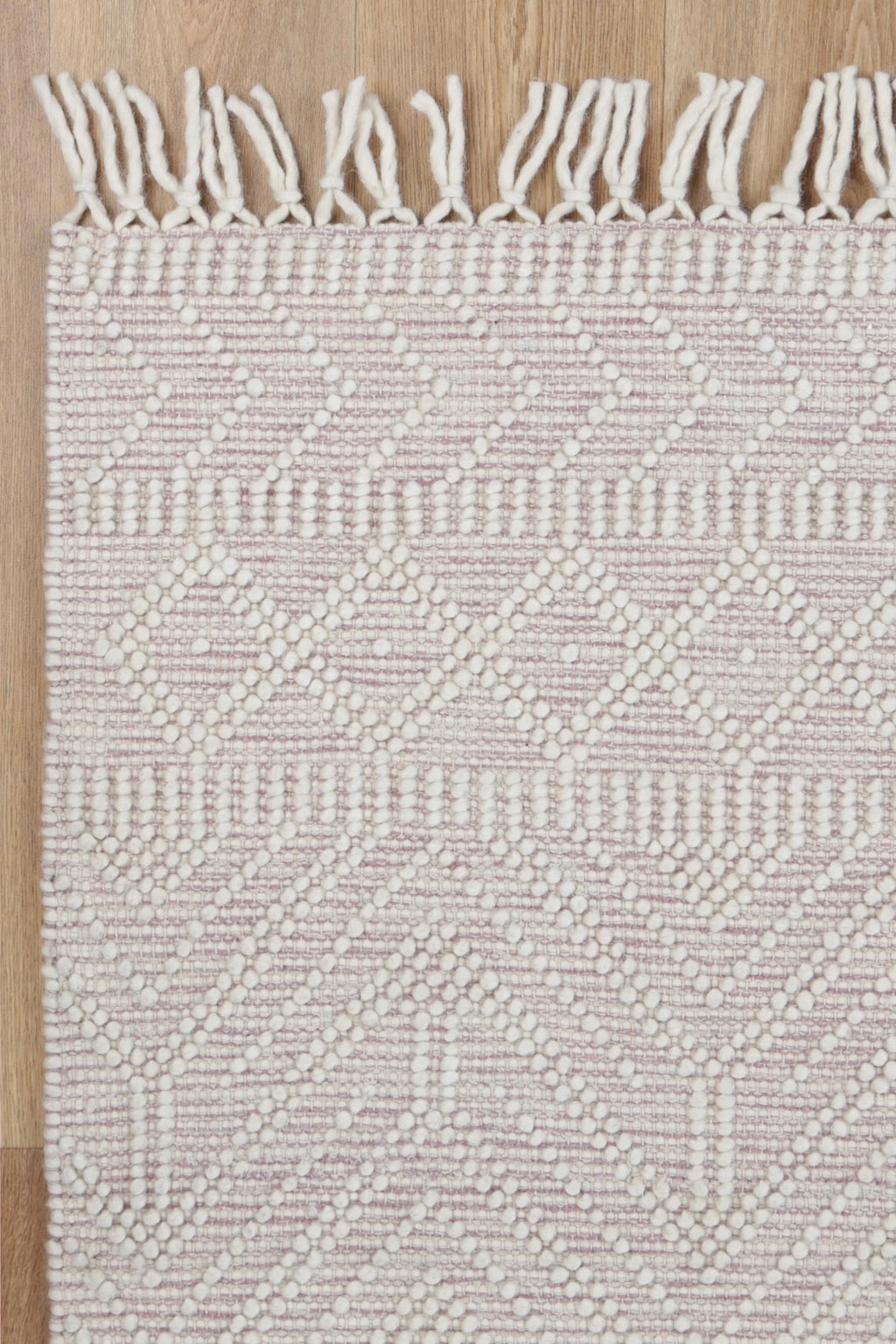 Perla Blush Wool Tribal Rug - PERL12 – view 2