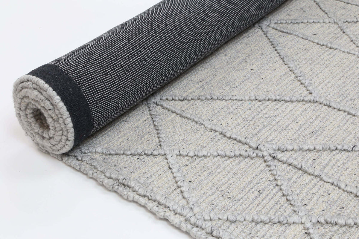 Himalaya Interweave Tribal Grey Wool Blend Rug woven detail