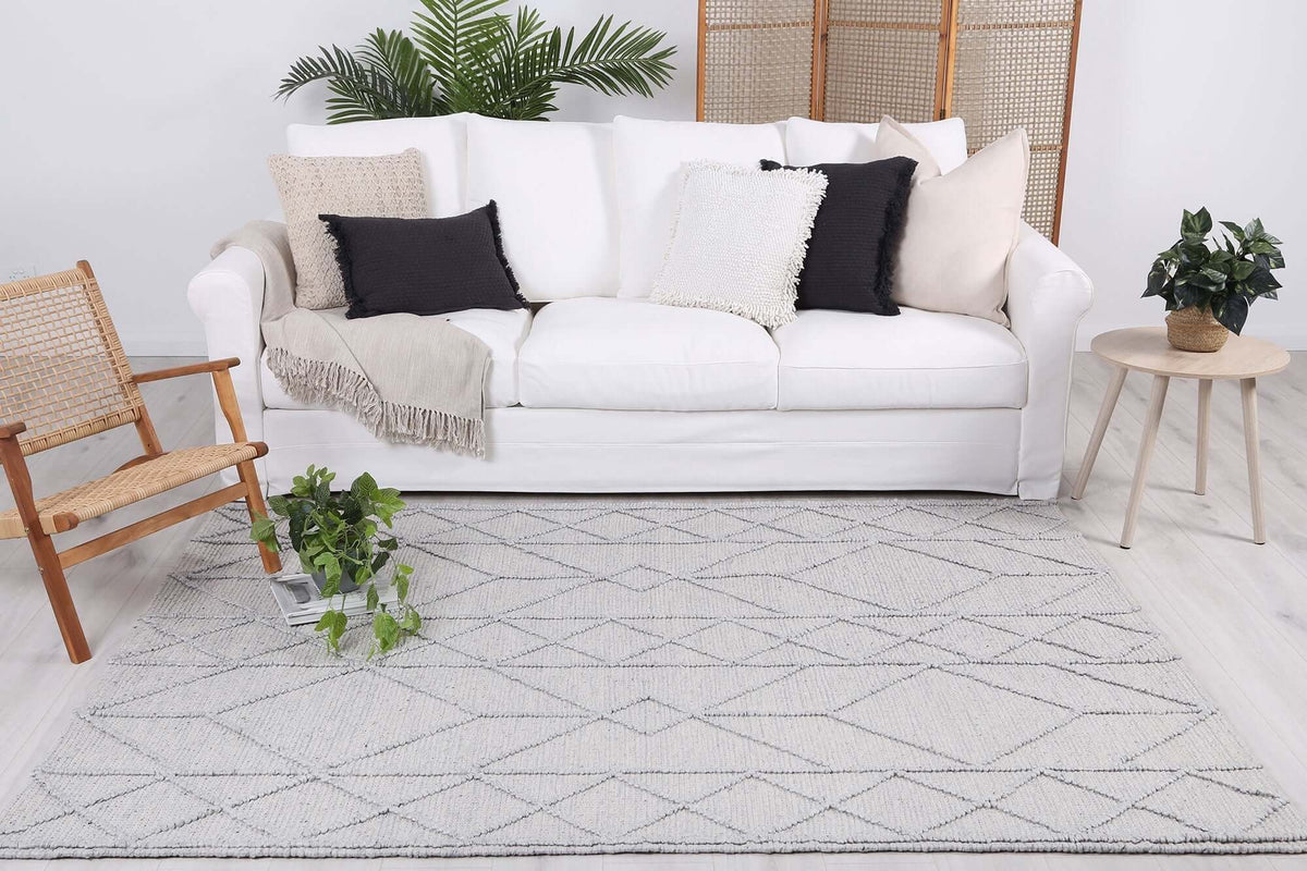 Himalaya Interweave Tribal Grey Wool Blend Rug styled view