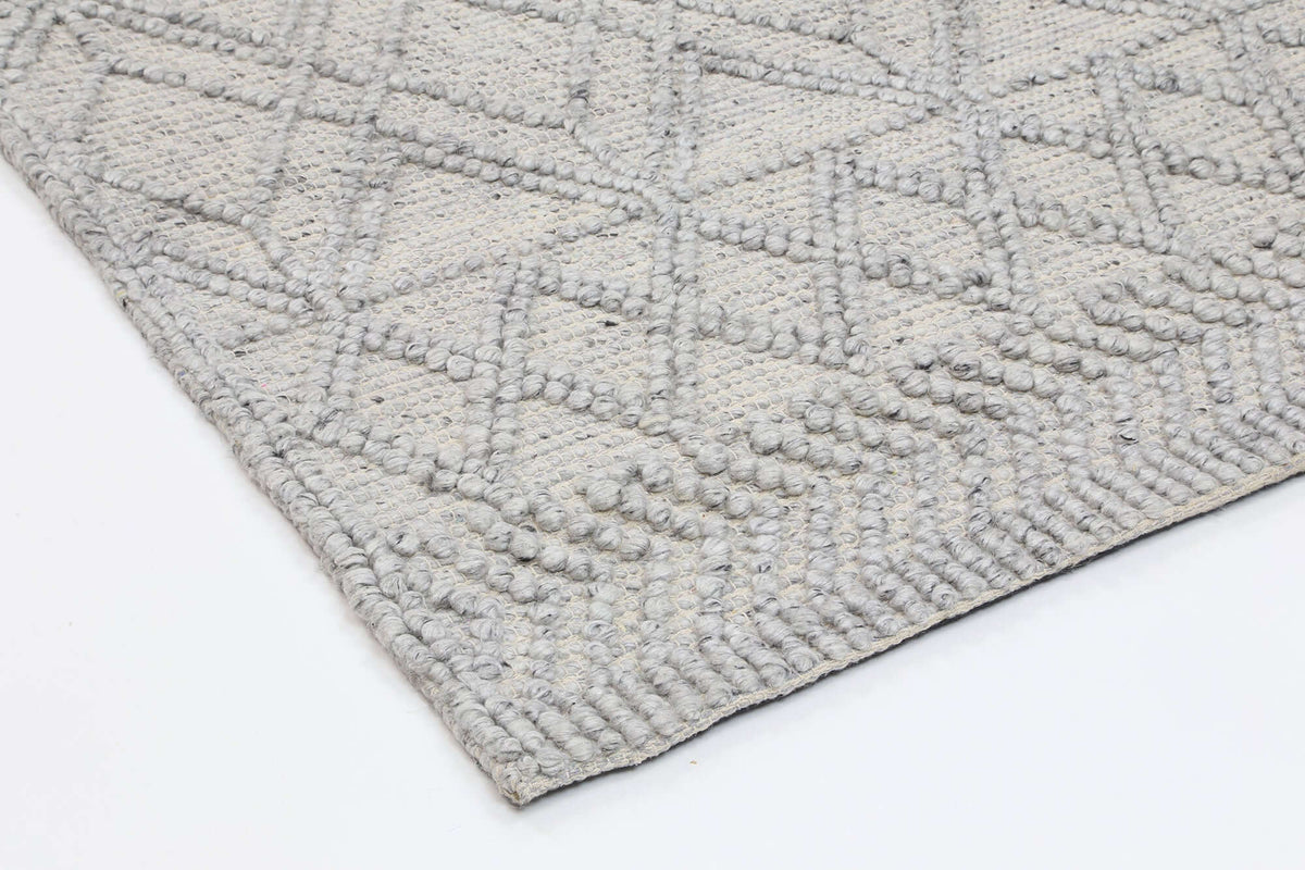 Himalaya Cobblestone Tribal Grey Wool Blend Rug close-up