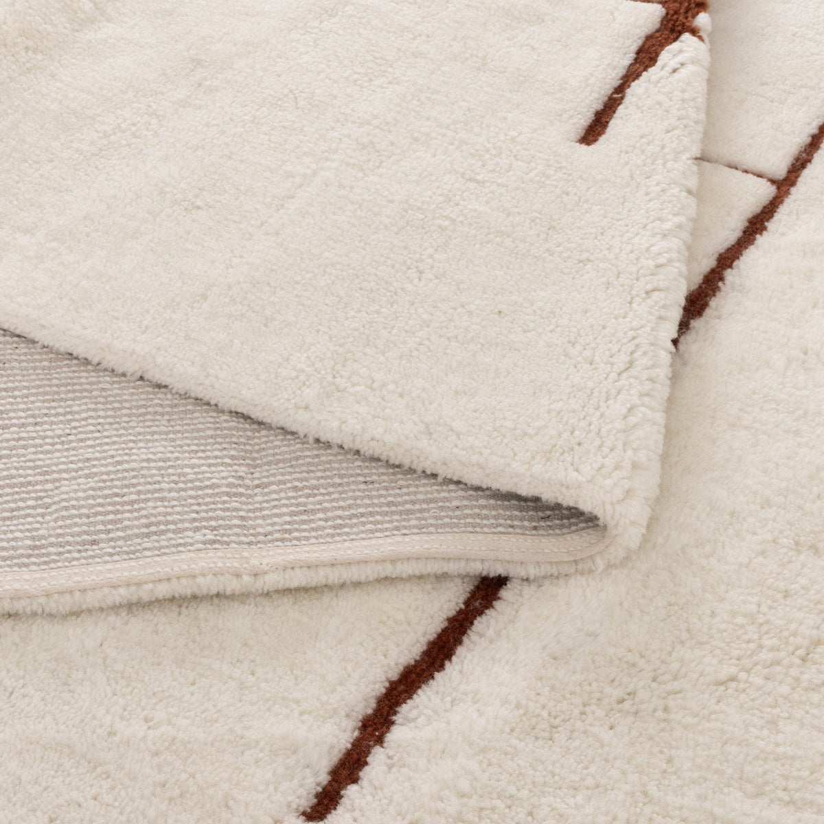 Highlands Abstract Terracotta Lines Washable Wool Rug – view 4