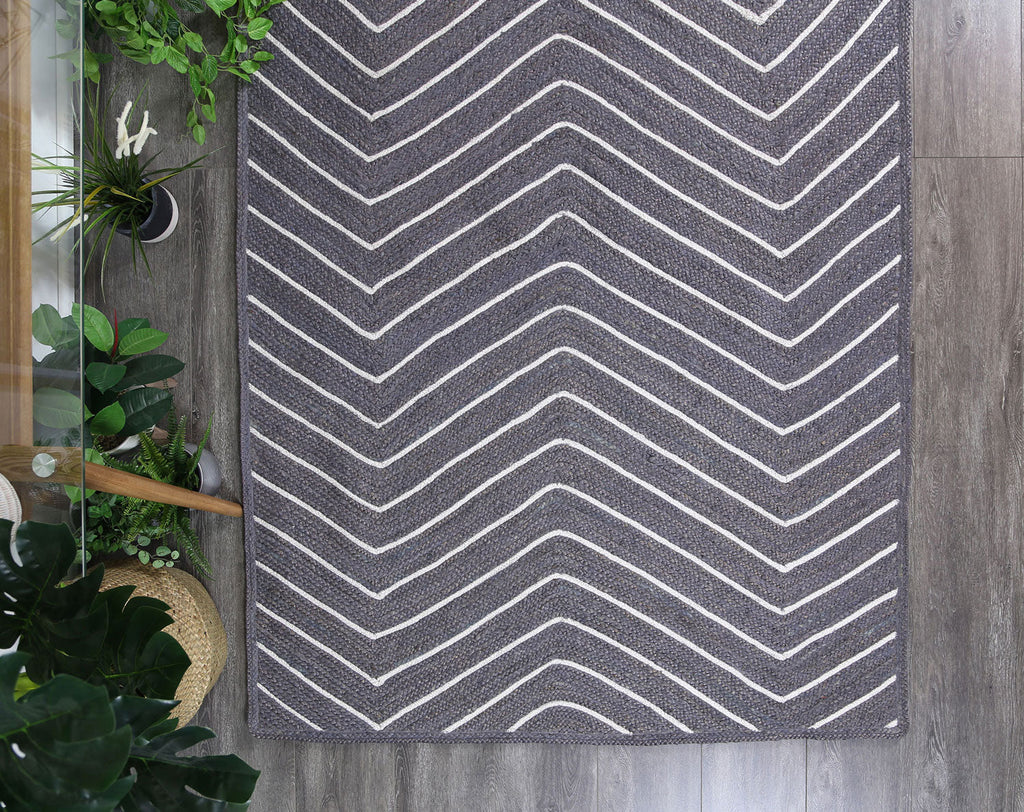 Artisan Grey Chevron Rug – view 7