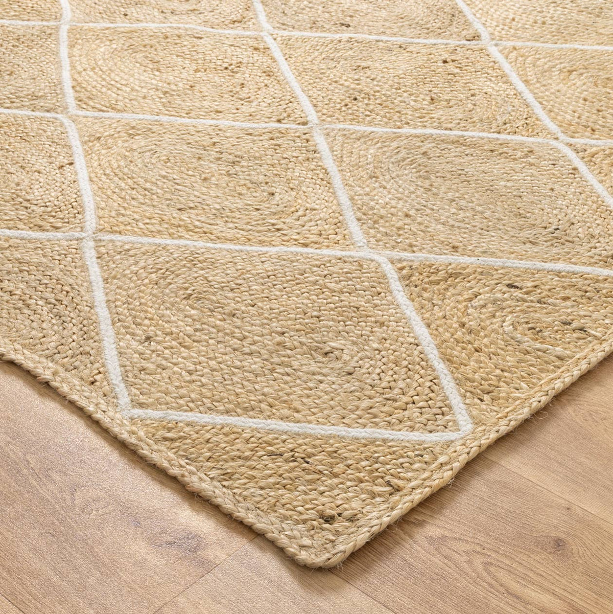 Artisan Pearl Diamond Rug – view 3