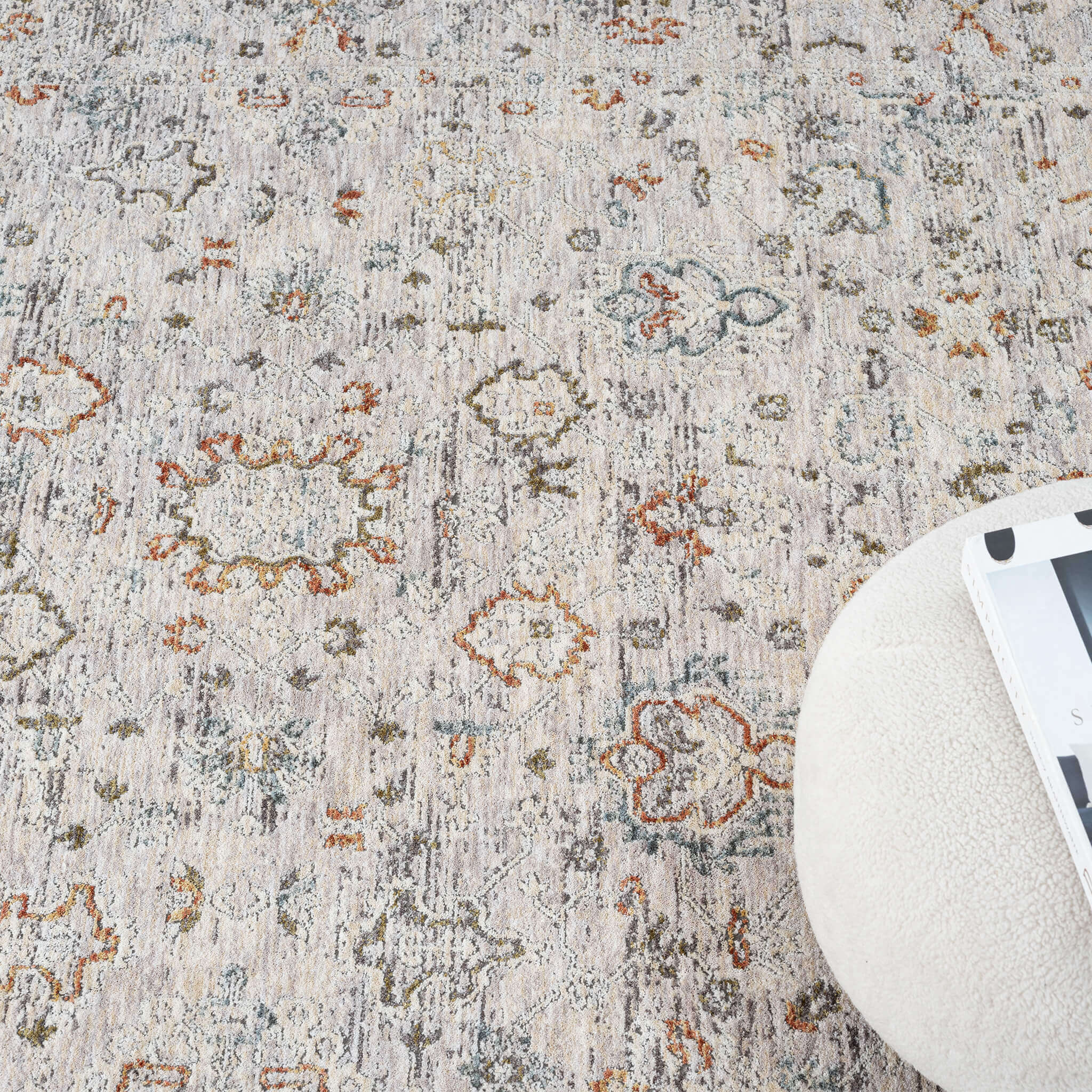 Adelia 638 Ivory – Soft Textured Turkish Rug (Cream)