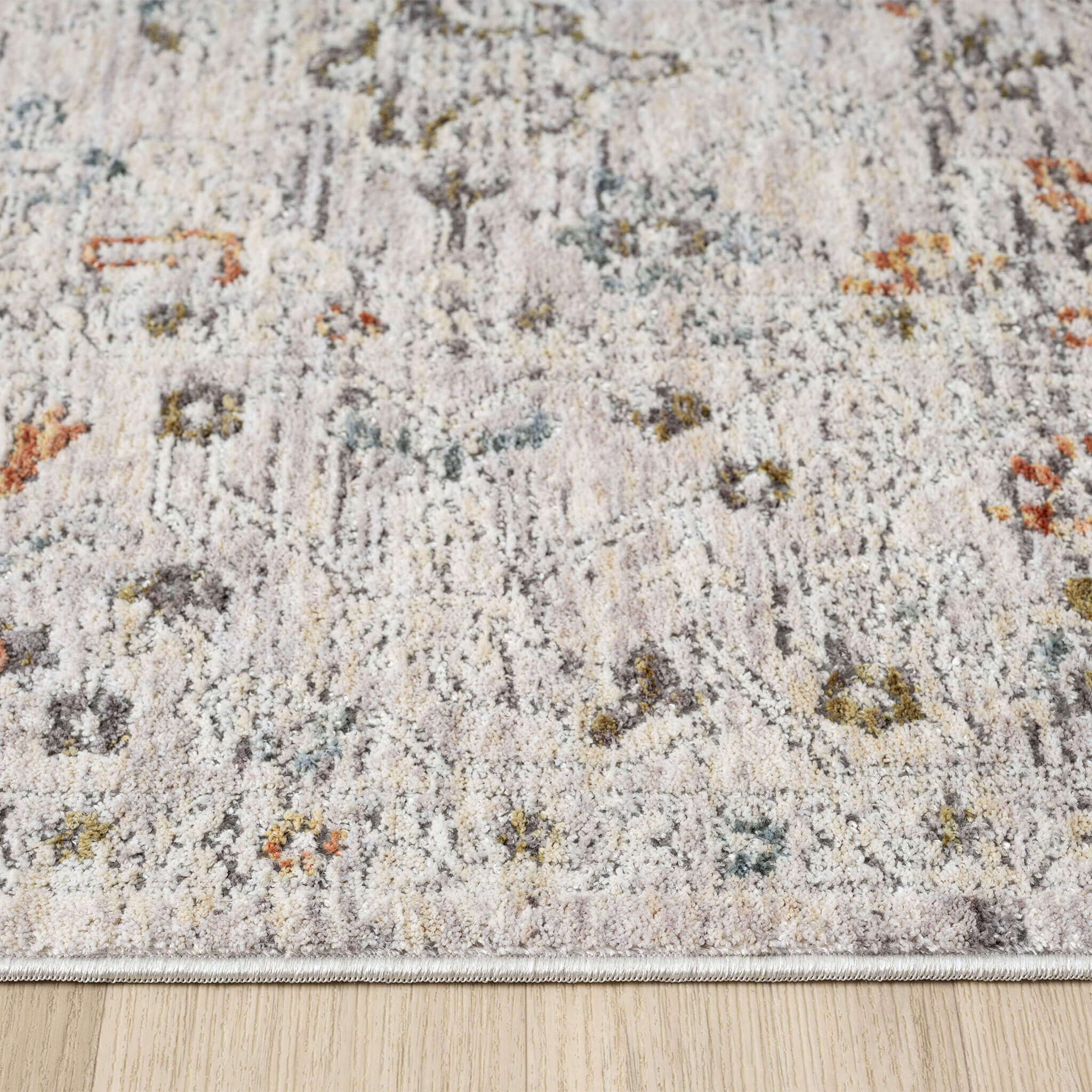 Adelia 638 Ivory Runner – Soft, Shed-Resistant Hallway Rug