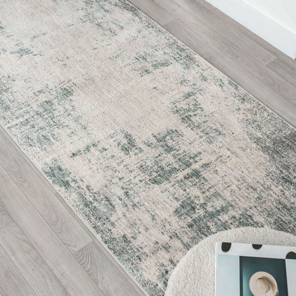 Adelia 646 Steel Runner with shed-resistant, anti-static pile and short fringes. Power-loomed in Türkiye for durable, easy-care hallway style