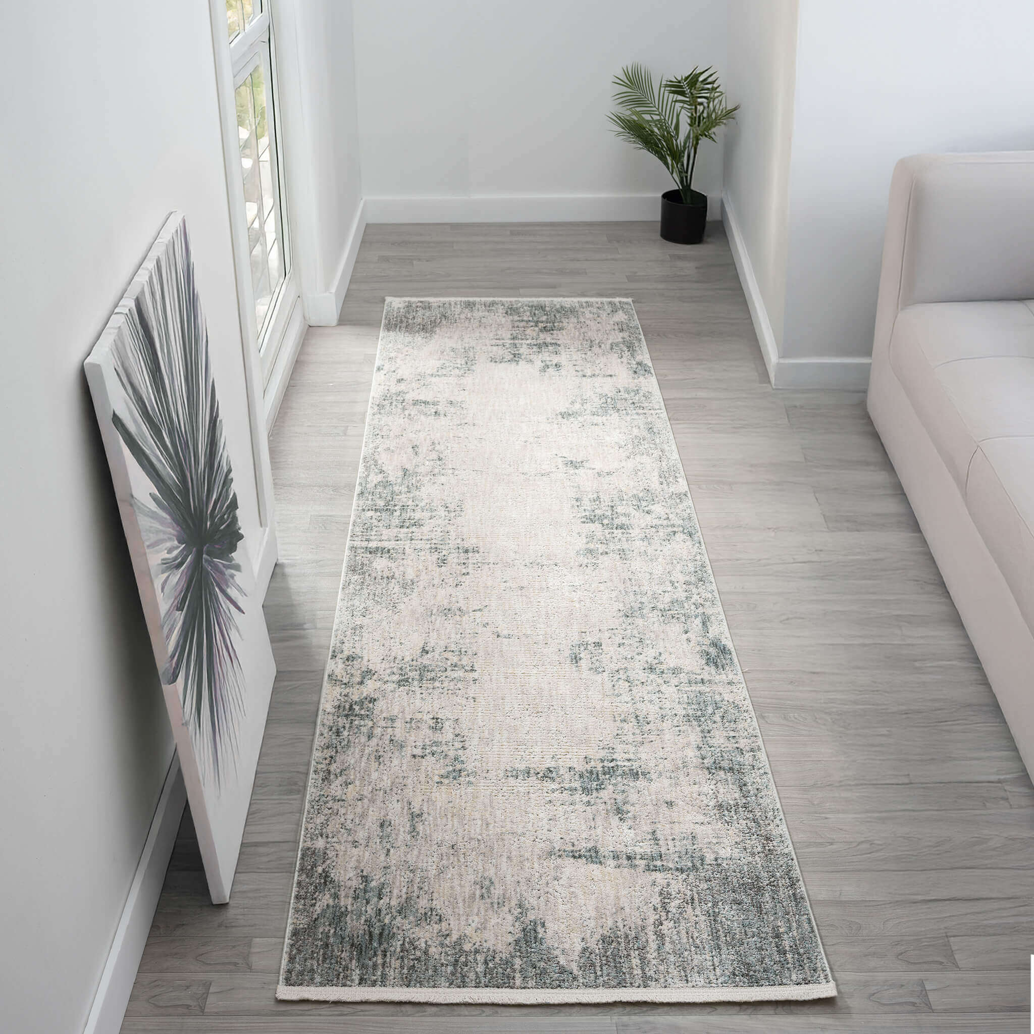 Adelia 646 Steel Runner with shed-resistant, anti-static pile and short fringes. Power-loomed in Türkiye for durable, easy-care hallway style