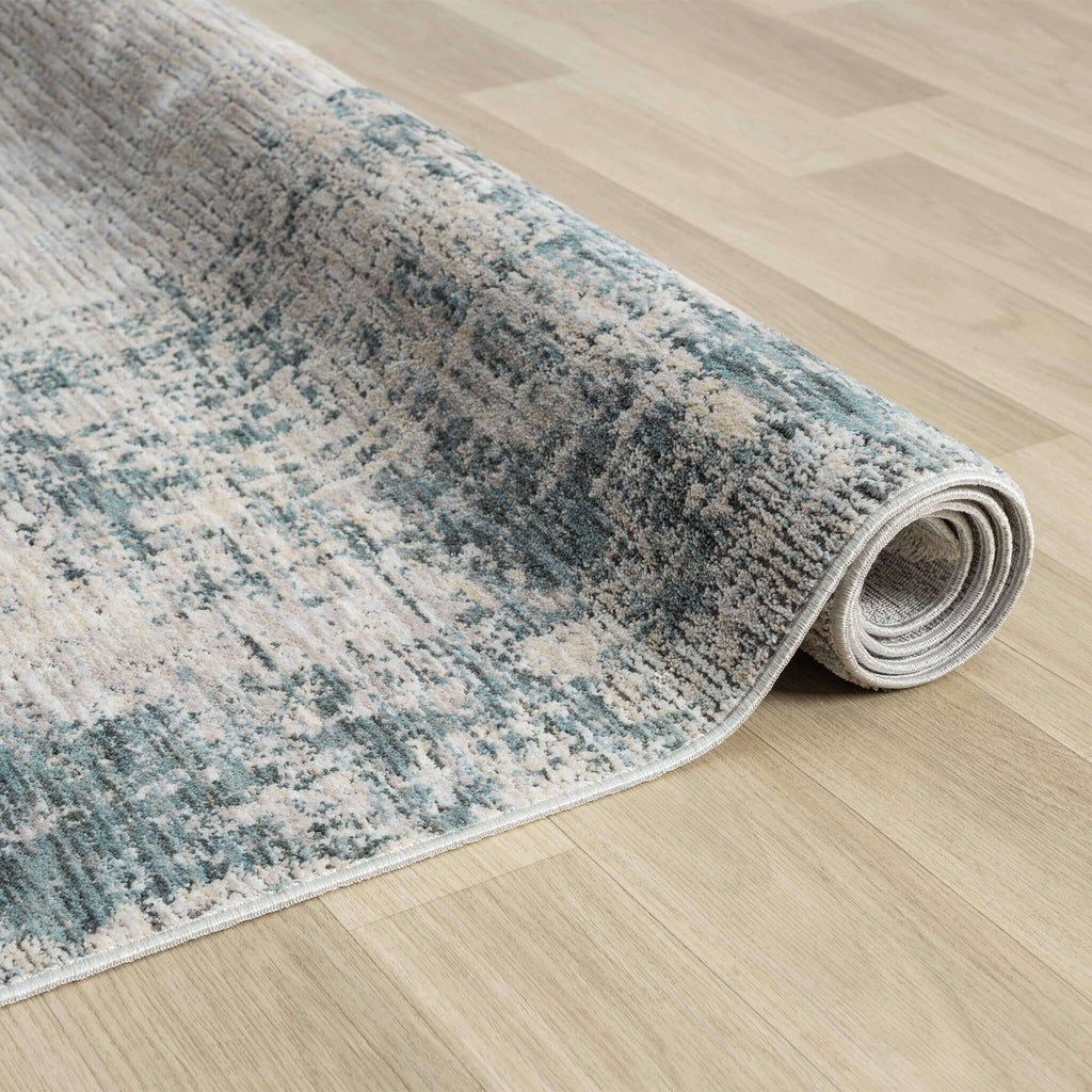 Adelia 646 Steel offers a soft, shed-resistant pile with short fringes and anti-static ease. Power-loomed in Türkiye for durable, elegant living.