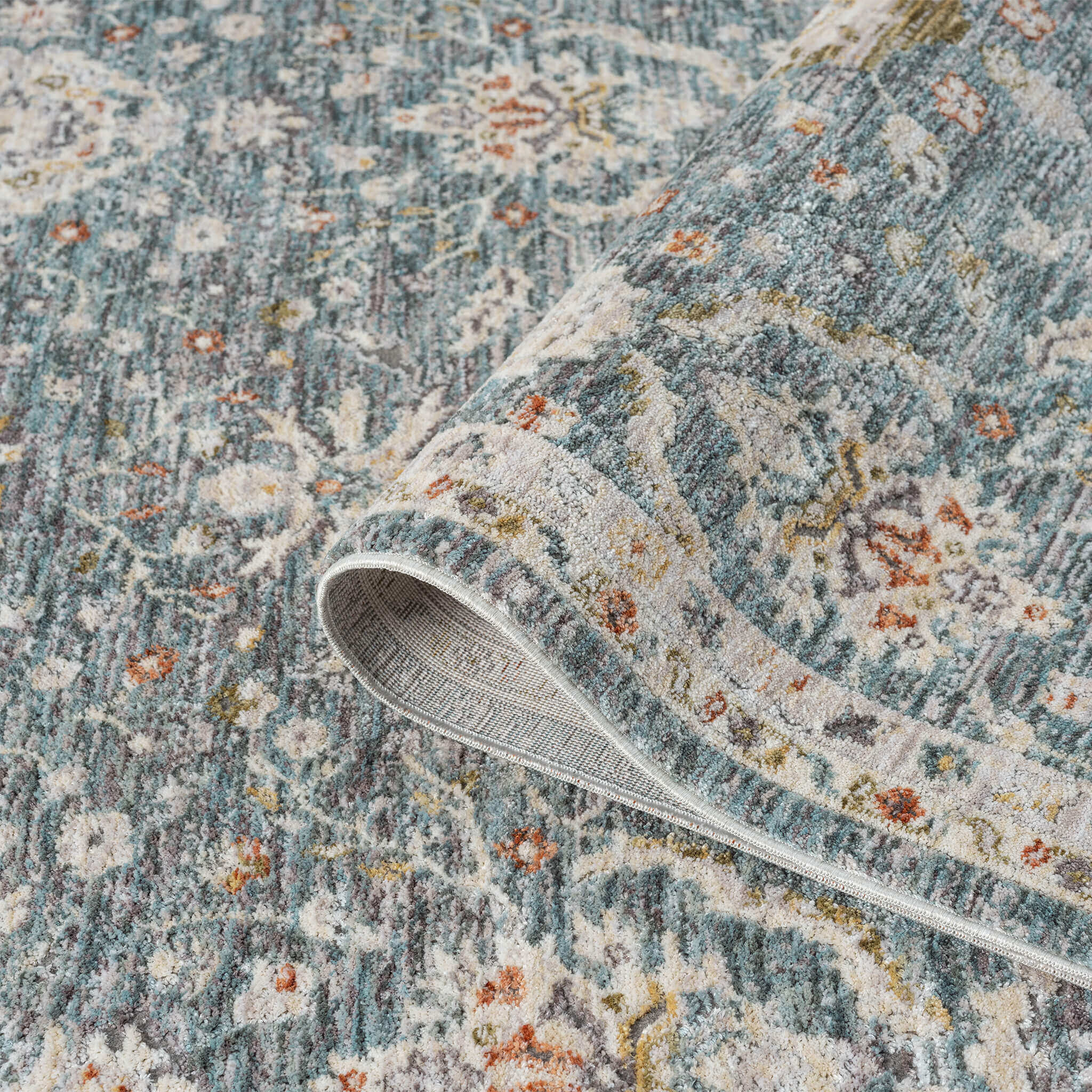 Adelia 649 Denim offers a soft, shed-resistant pile with short fringes and anti-static ease. Power-loomed in Türkiye for durable, elegant everyday living.