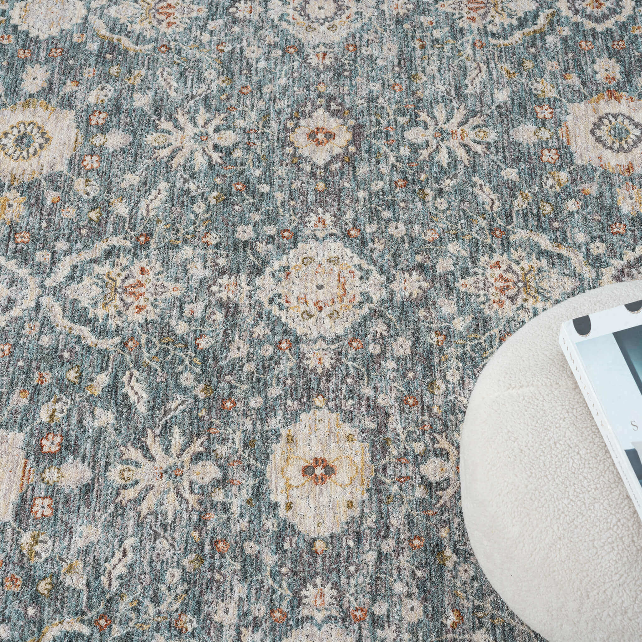 Adelia 649 Denim offers a soft, shed-resistant pile with short fringes and anti-static ease. Power-loomed in Türkiye for durable, elegant everyday living.