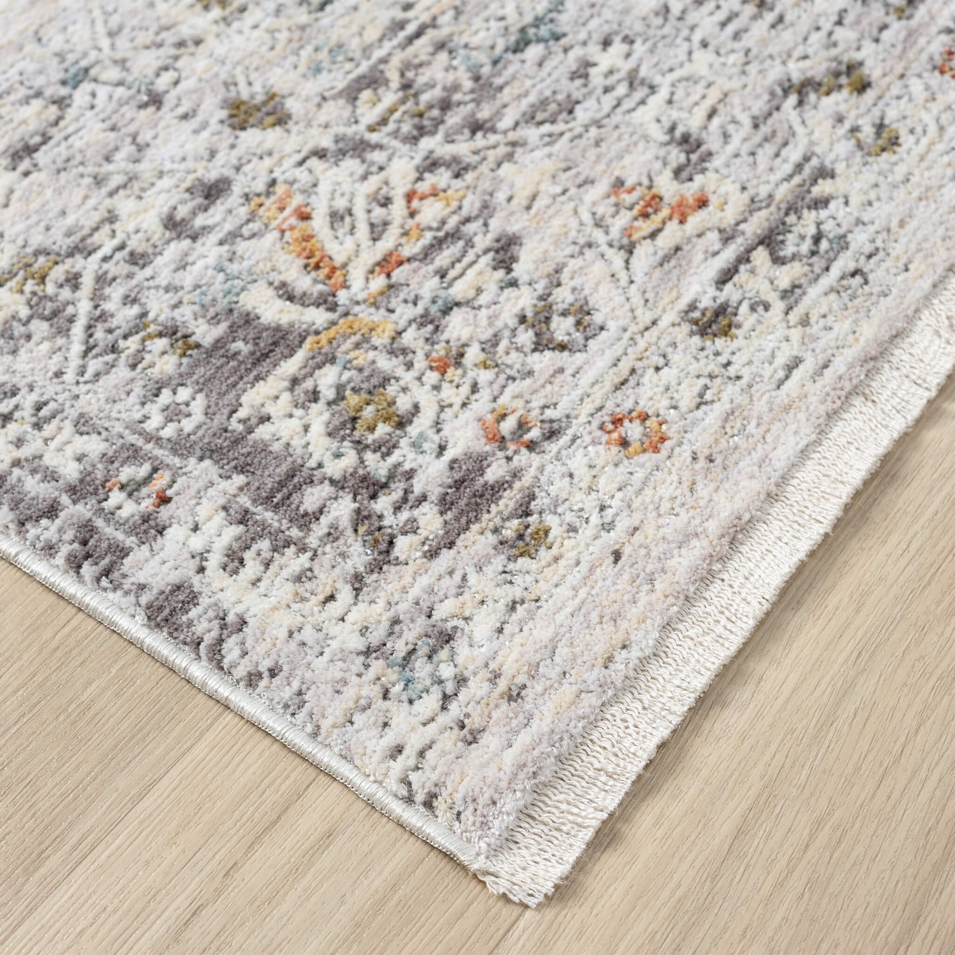 Adelia 638 Ivory Runner – Soft, Shed-Resistant Hallway Rug