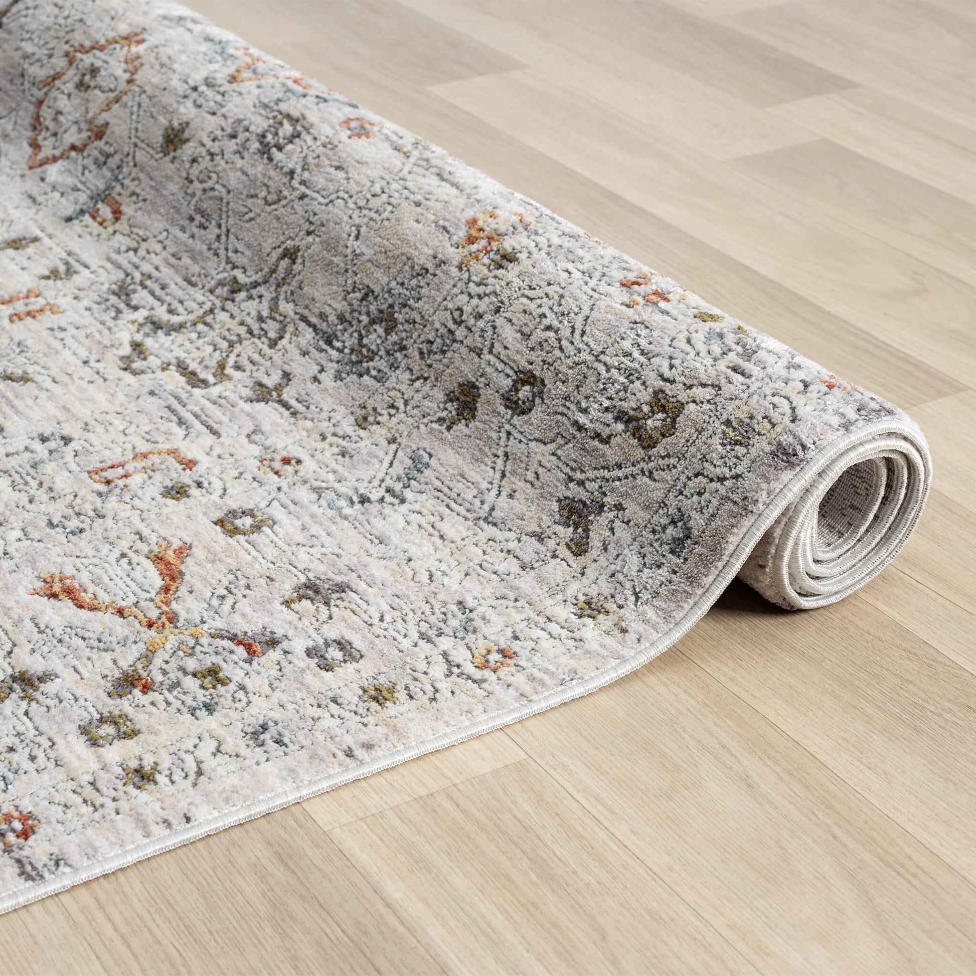 Adelia 638 Ivory Runner – Soft, Shed-Resistant Hallway Rug