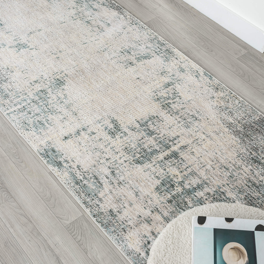 Adelia 646 Steel Runner with shed-resistant, anti-static pile and short fringes. Power-loomed in Türkiye for durable, easy-care hallway style