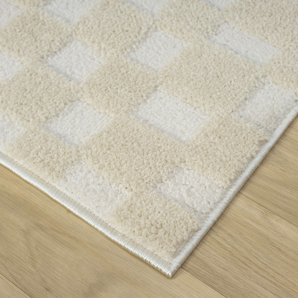 Admire 665 Linen Runner