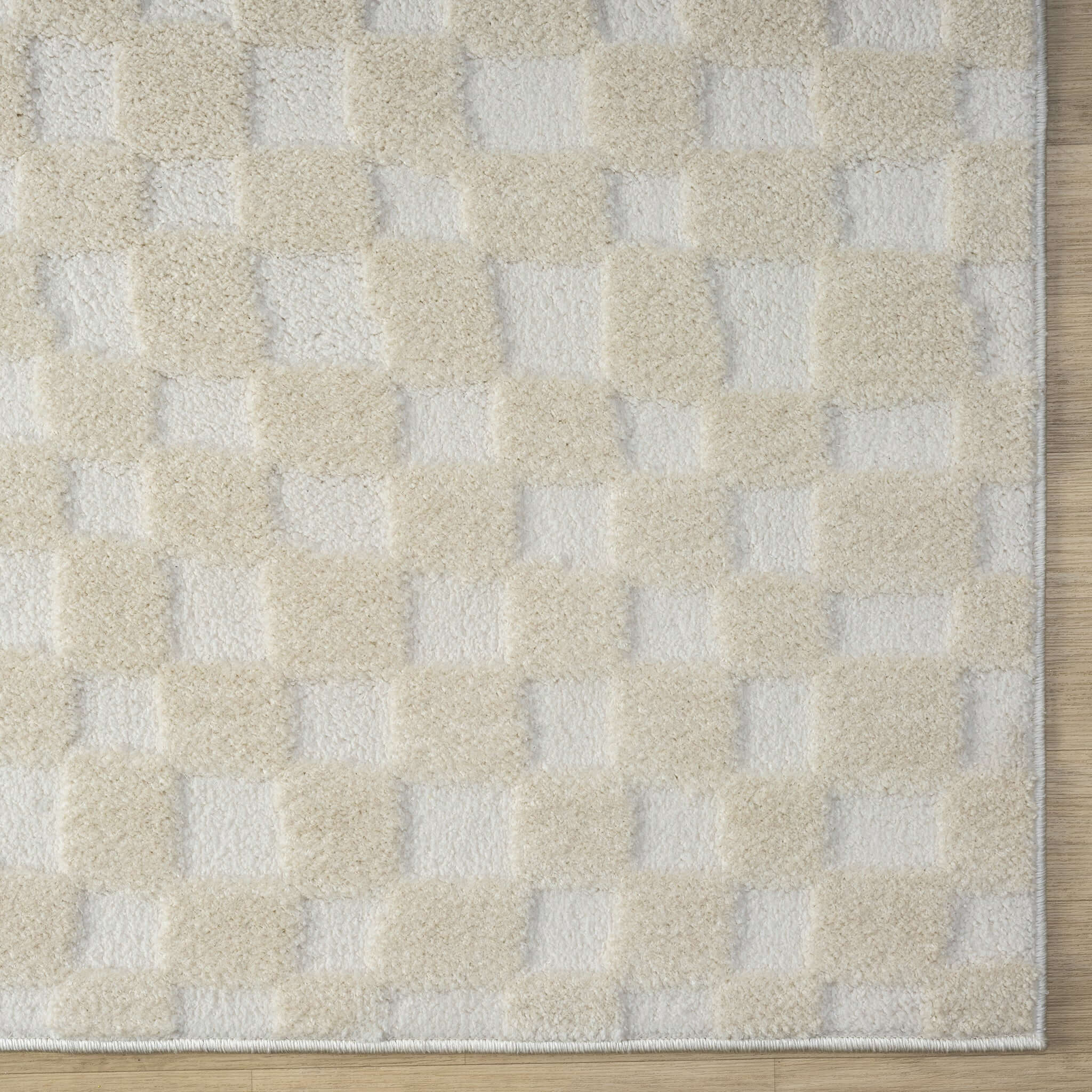 Admire 665 Linen Runner