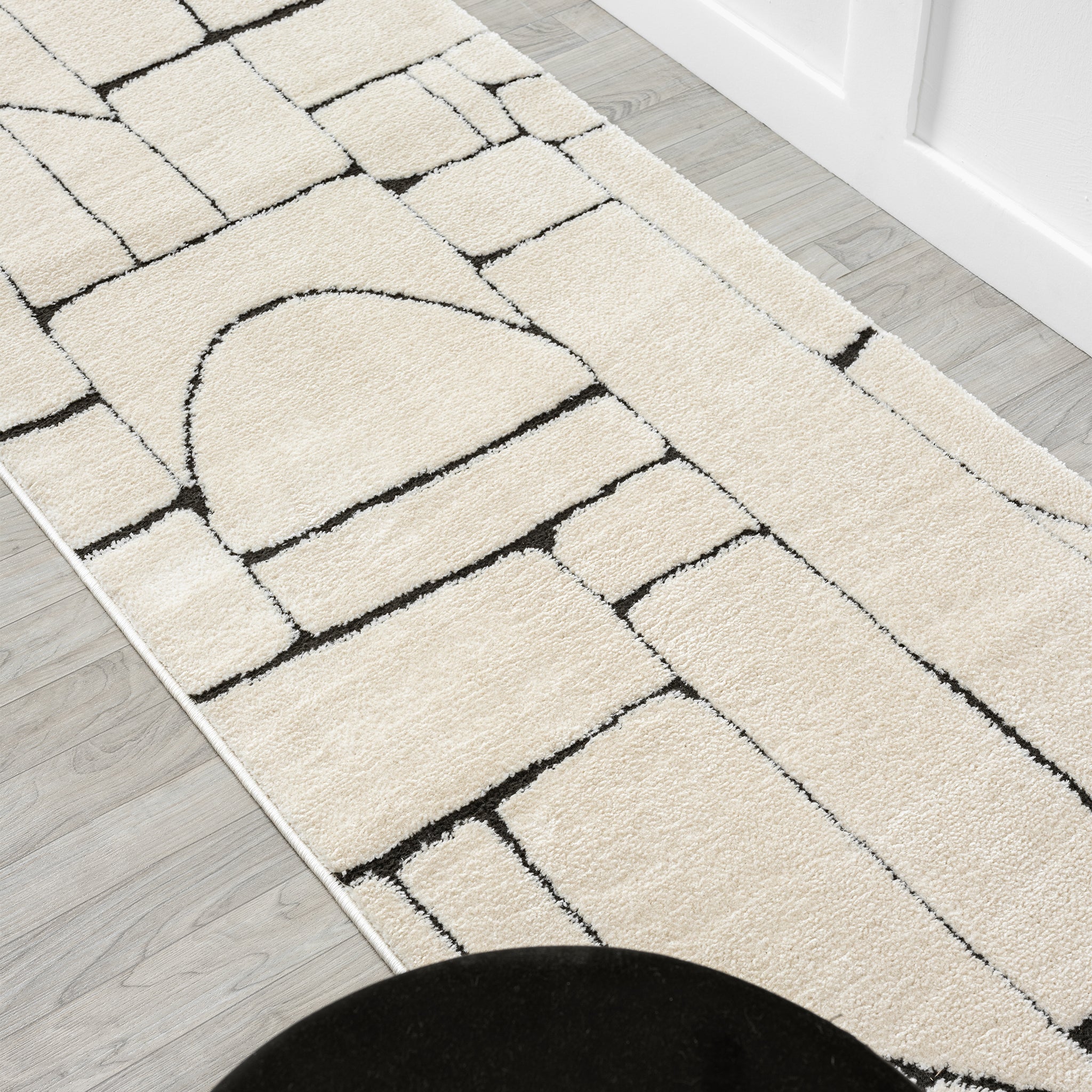 Admire 660 Pebble Runner