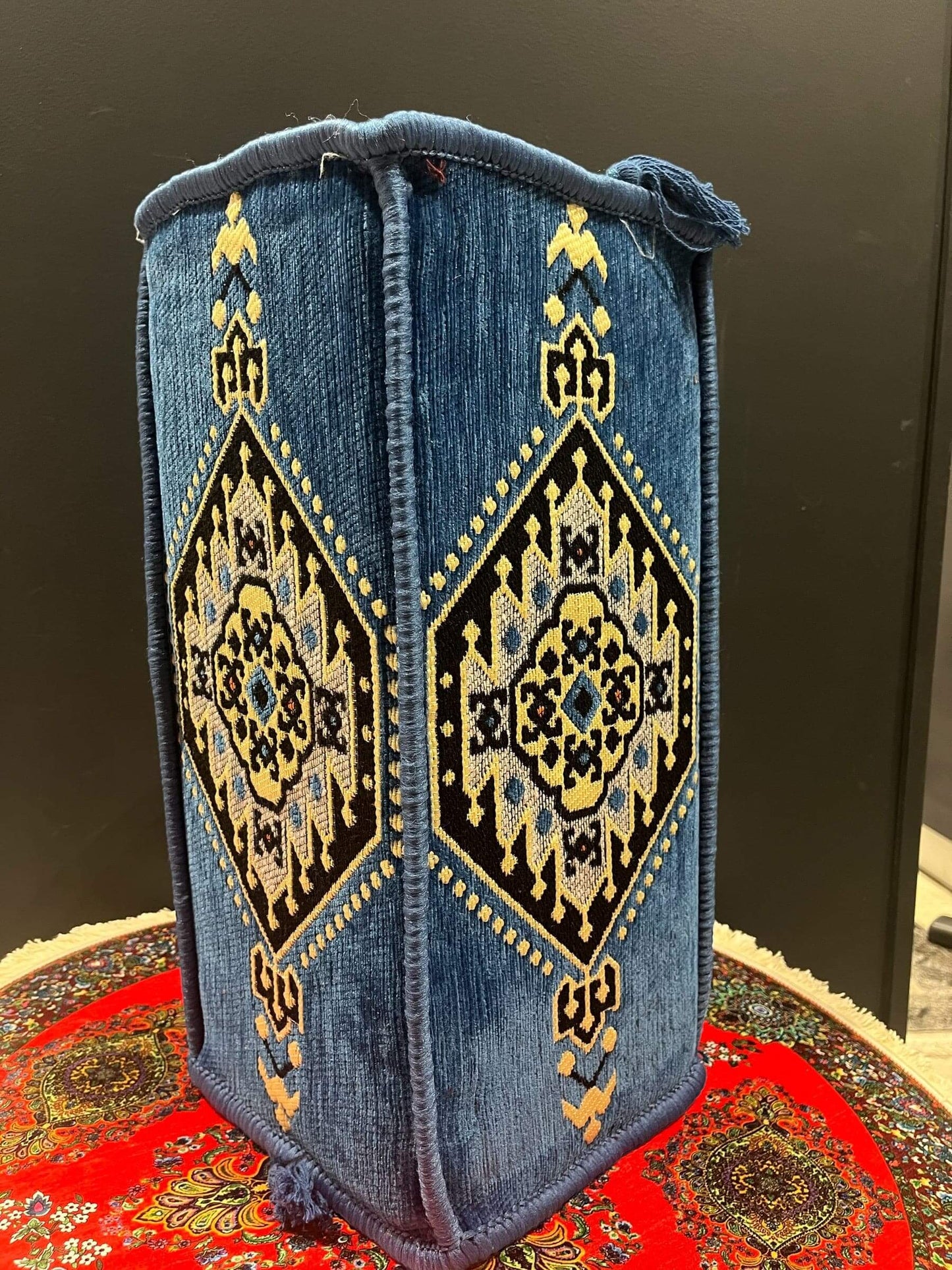 Armrest (Blue Classic)-Experience the comfort of traditional Turkish armrests, designed with high-quality covers, supported by a sturdy sponge, and display artisanal craftsmanship. Enjoy a colorful and vibrant design that adds a unique touch to any room.