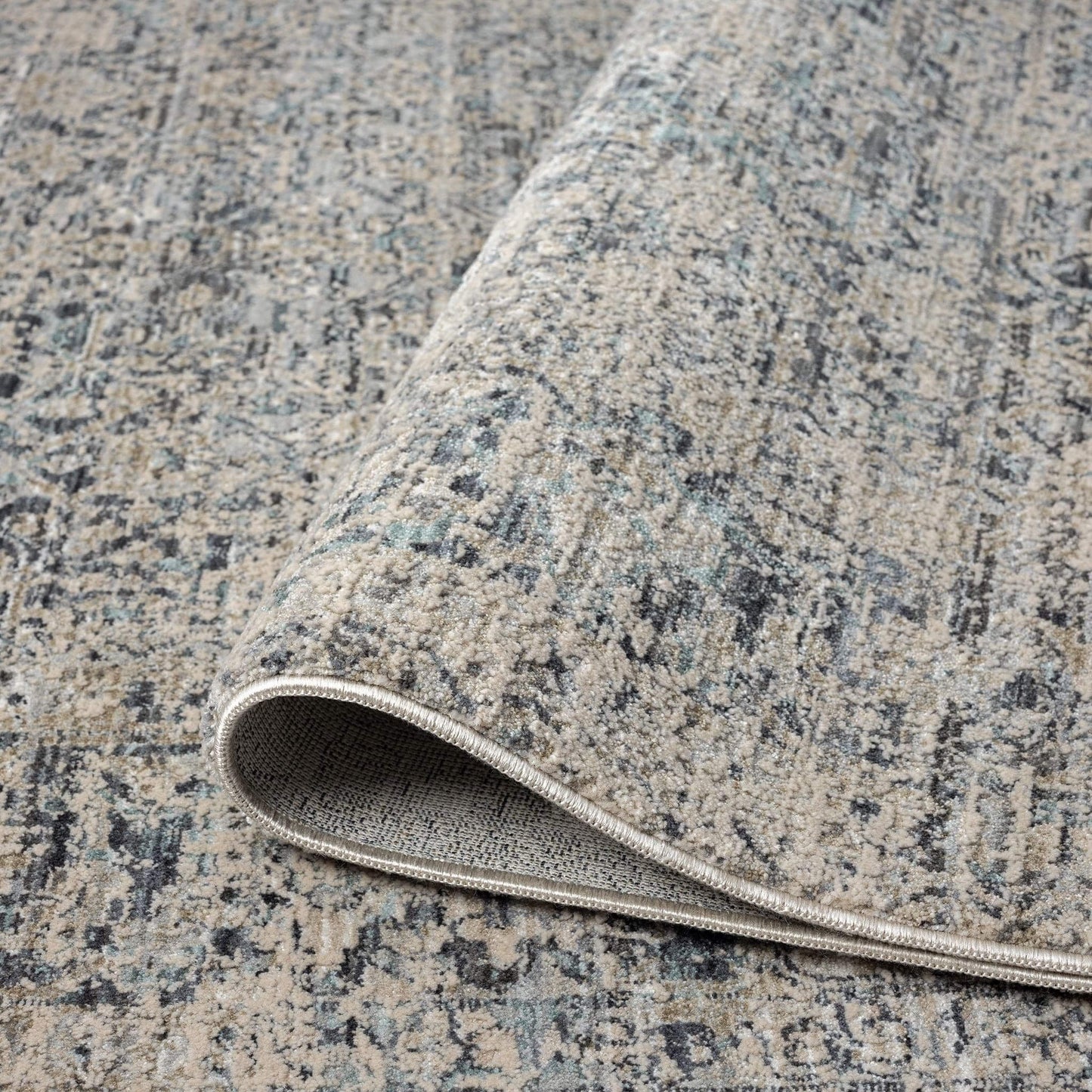 Aubrey 6740 Sand Runner-This exquisite collection has all the hallmarks of a perfect combination of design, colour and texture. The modern take on traditional oriental patterns in this superb range are reflected beautifully on a durable, cross-woven pile