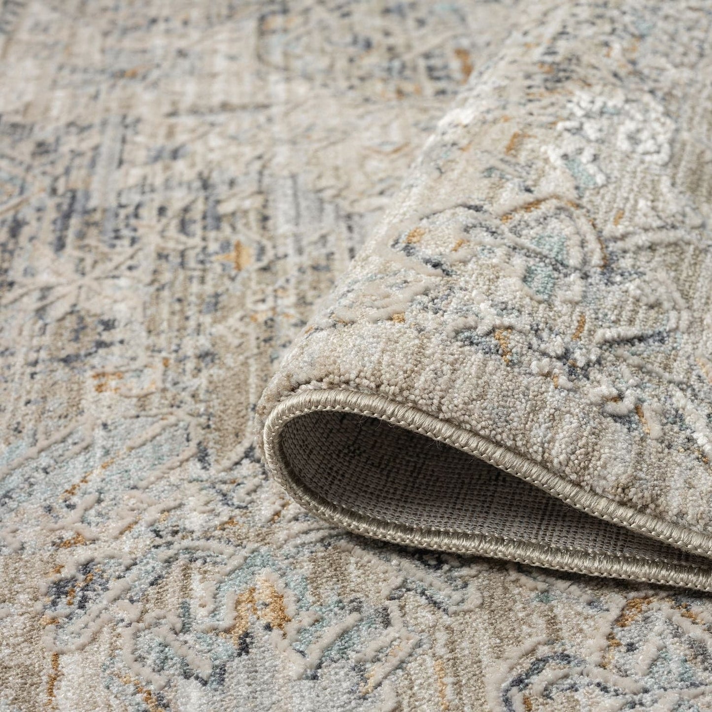 Aubrey 6753 Taupe Runner-This exquisite collection has all the hallmarks of a perfect combination of design, colour and texture. The modern take on traditional oriental patterns in this superb range are reflected beautifully on a durable, cross-woven pile