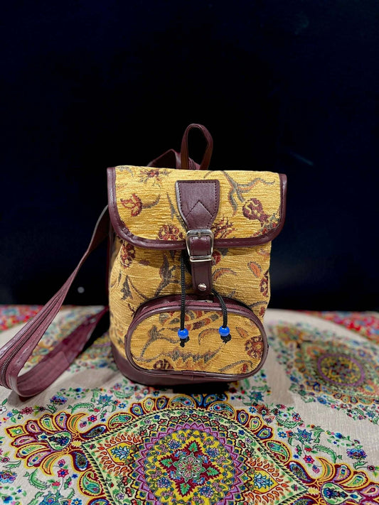 Authentic Turkish Bag- Beige-a fusion of tradition and modern style. Handmade with the finest Turkish leather, this bag exudes timeless elegance. Durable and versatile, it effortlessly blends functionality with a touch of Turkish heritage. Elevate your st