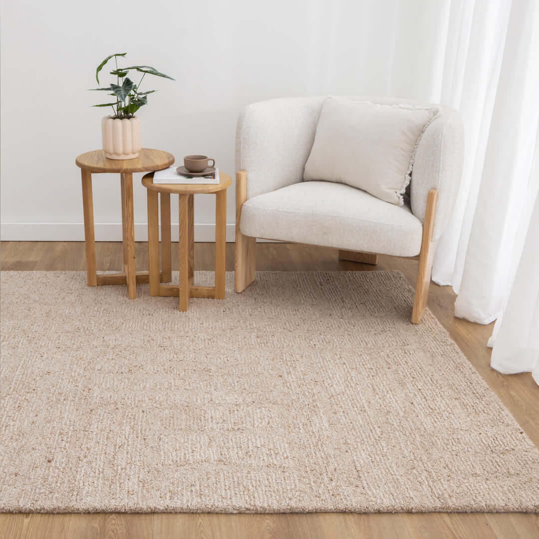 Seren Beige modern wool rug - texture