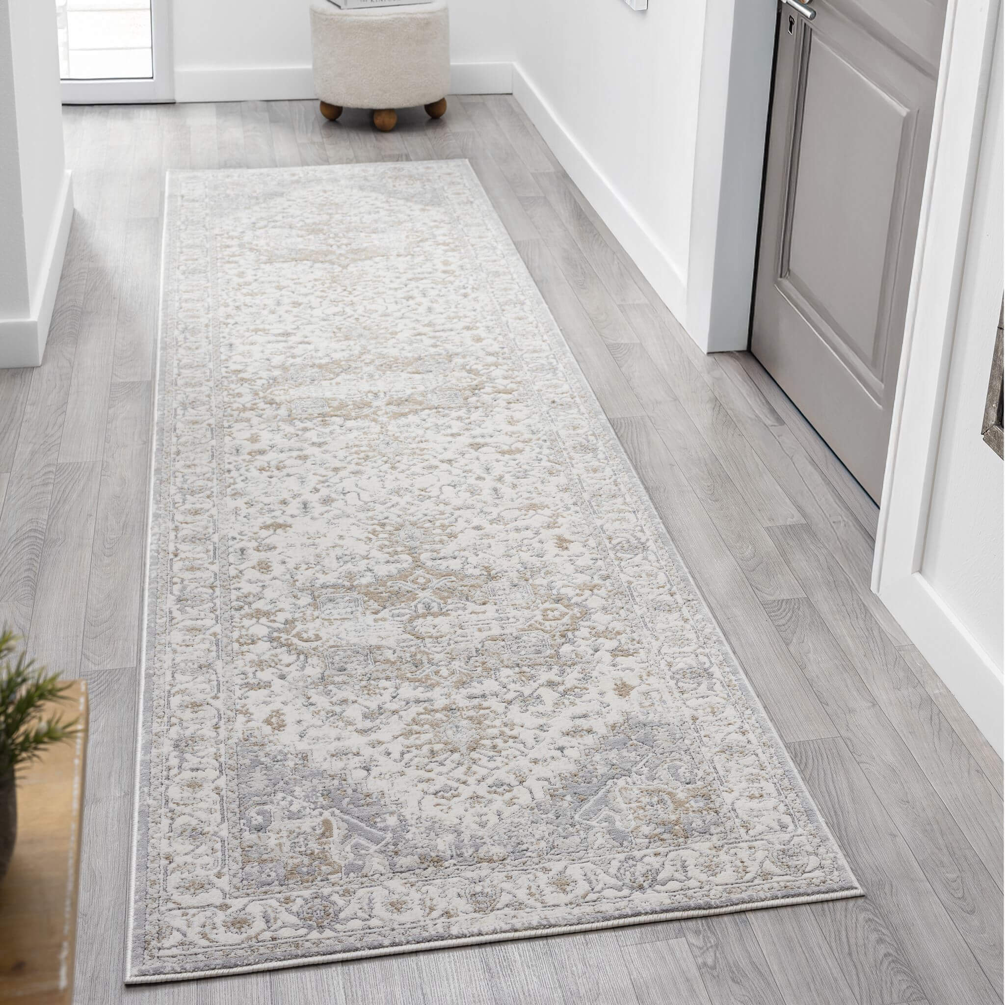 Cream Hallway Runner Rug with soft, non-shed pile and all-side binding. Power-loomed in Türkiye for durable, easy-care hallway style.