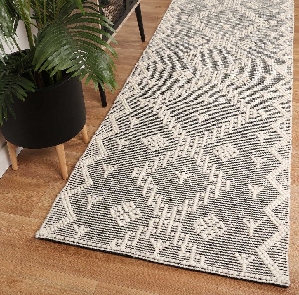 Goa Aztec Wool Blend Cream Rug -  (No Tassel) -D5CRE – view 8