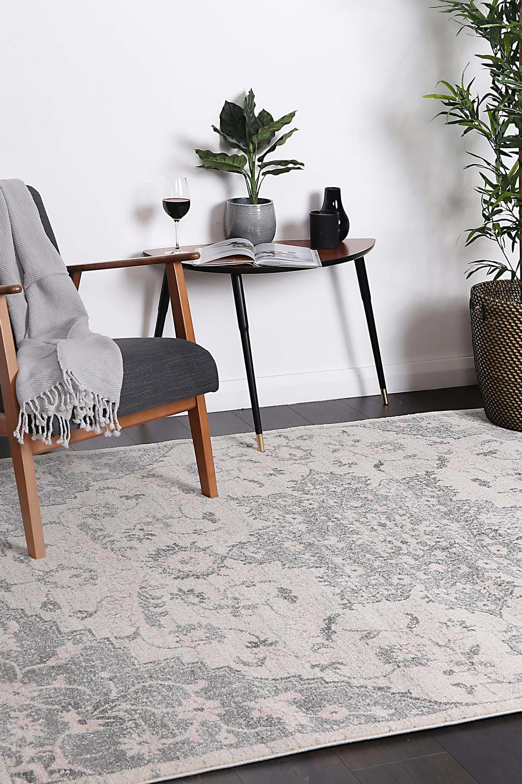 Delicate Madeleine Grey & Ivory Rug -  DEL25 – view 7