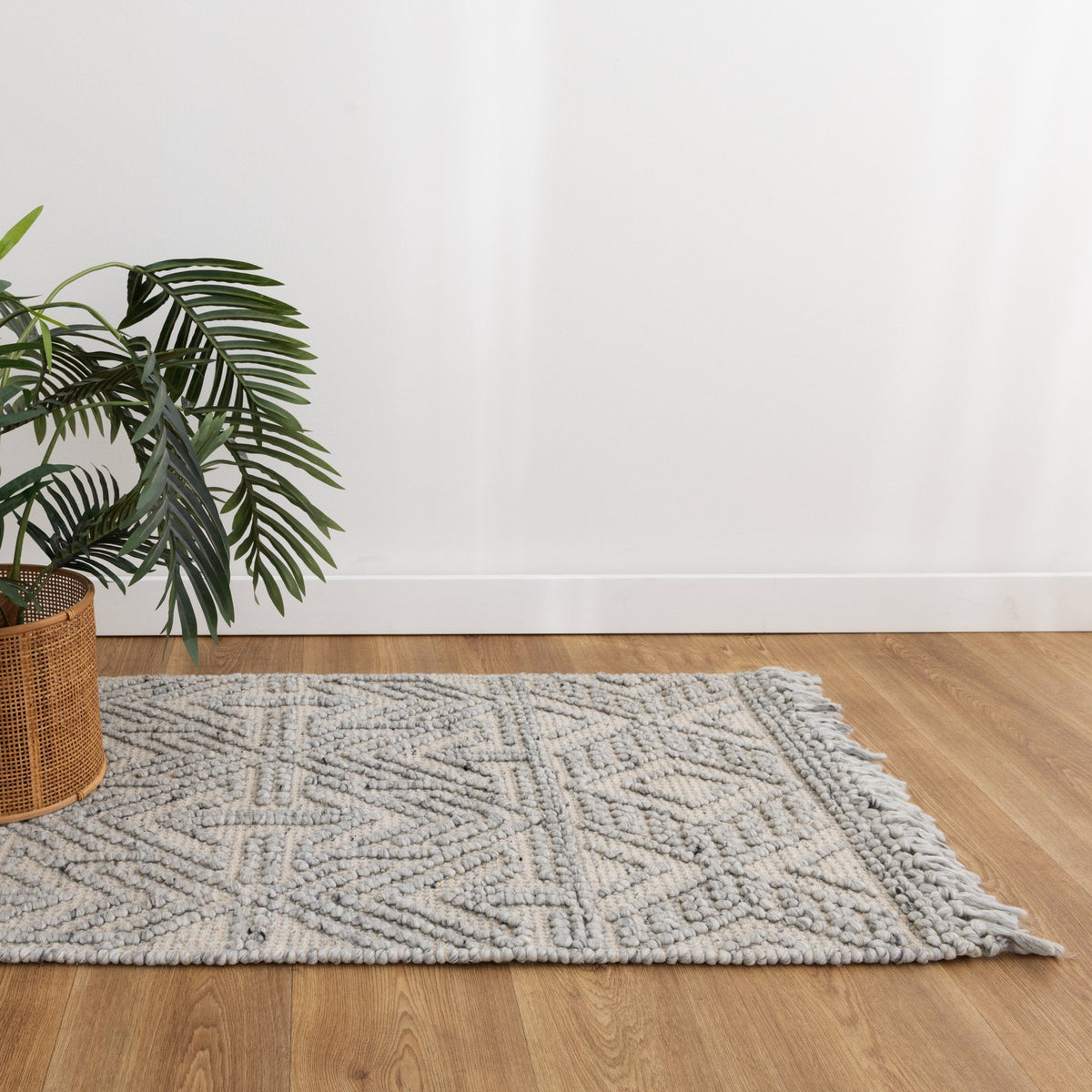 Diego Tribal Grey Wool Rug - DIEG02 – view 7