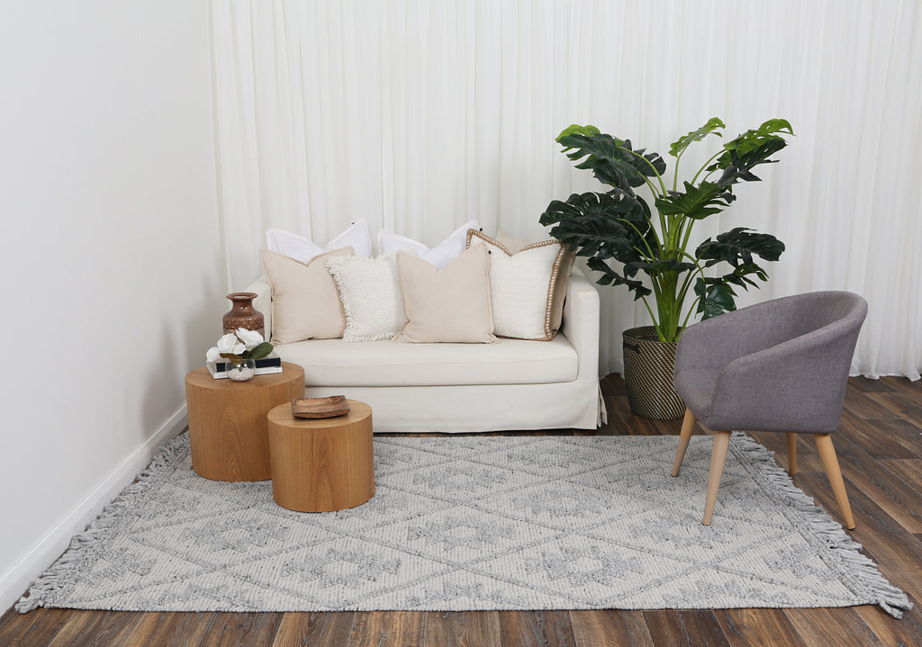 Diego Geometric Grey Wool Rug - DIEG04 styled with furniture