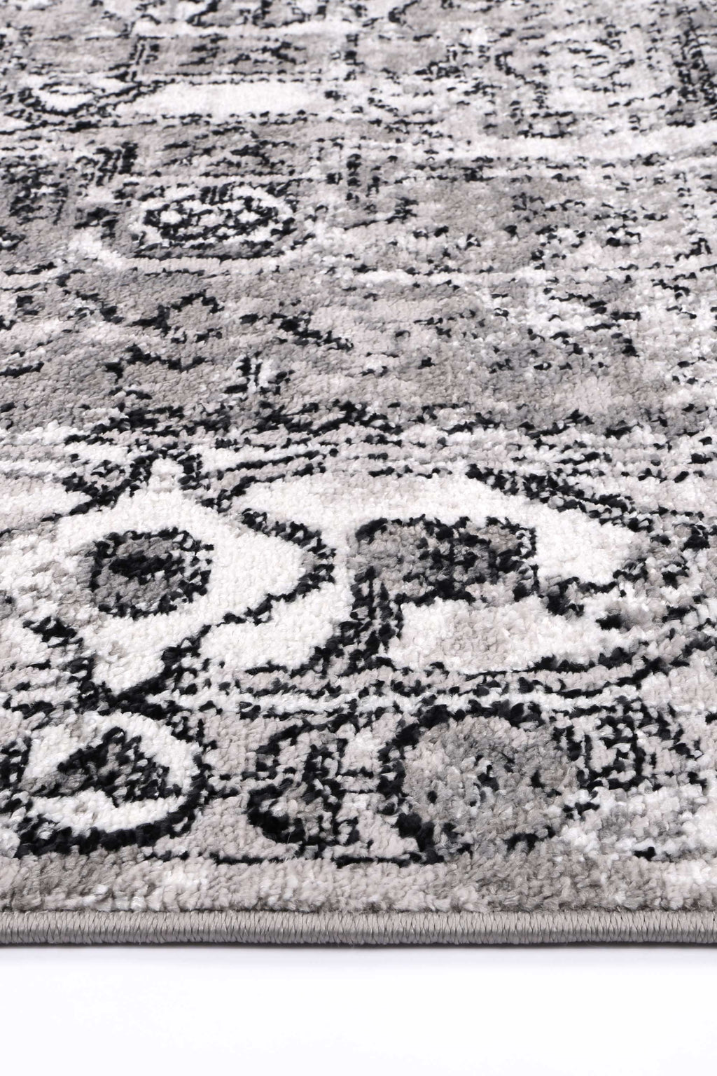Estate Vatuvara Traditional Grey Rug - 19GREY – view 3