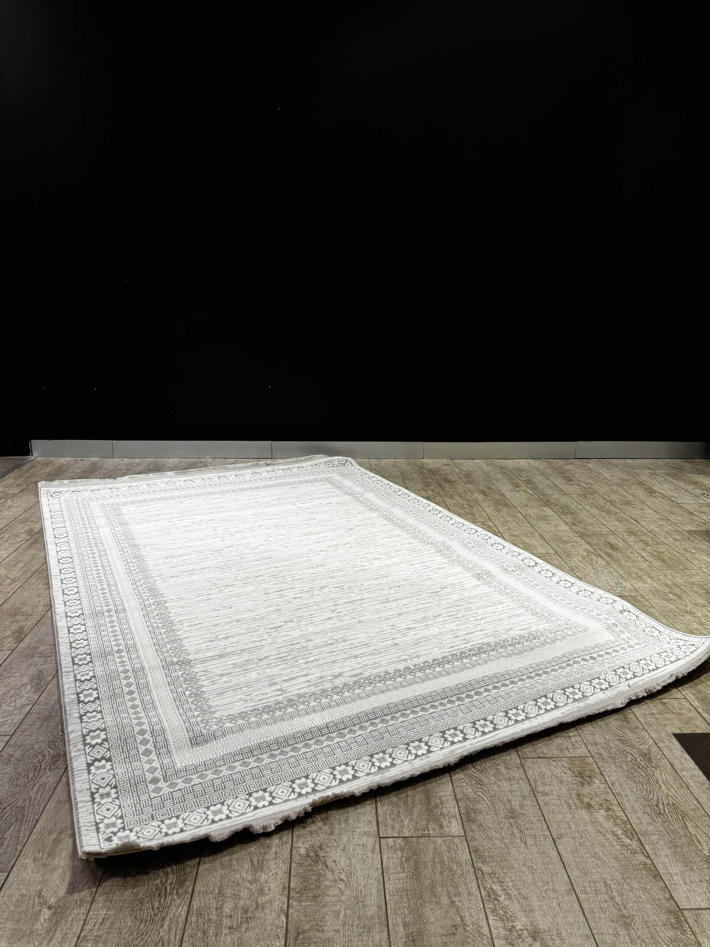 Floral Border Turkish Rug – Subtle Texture Collection