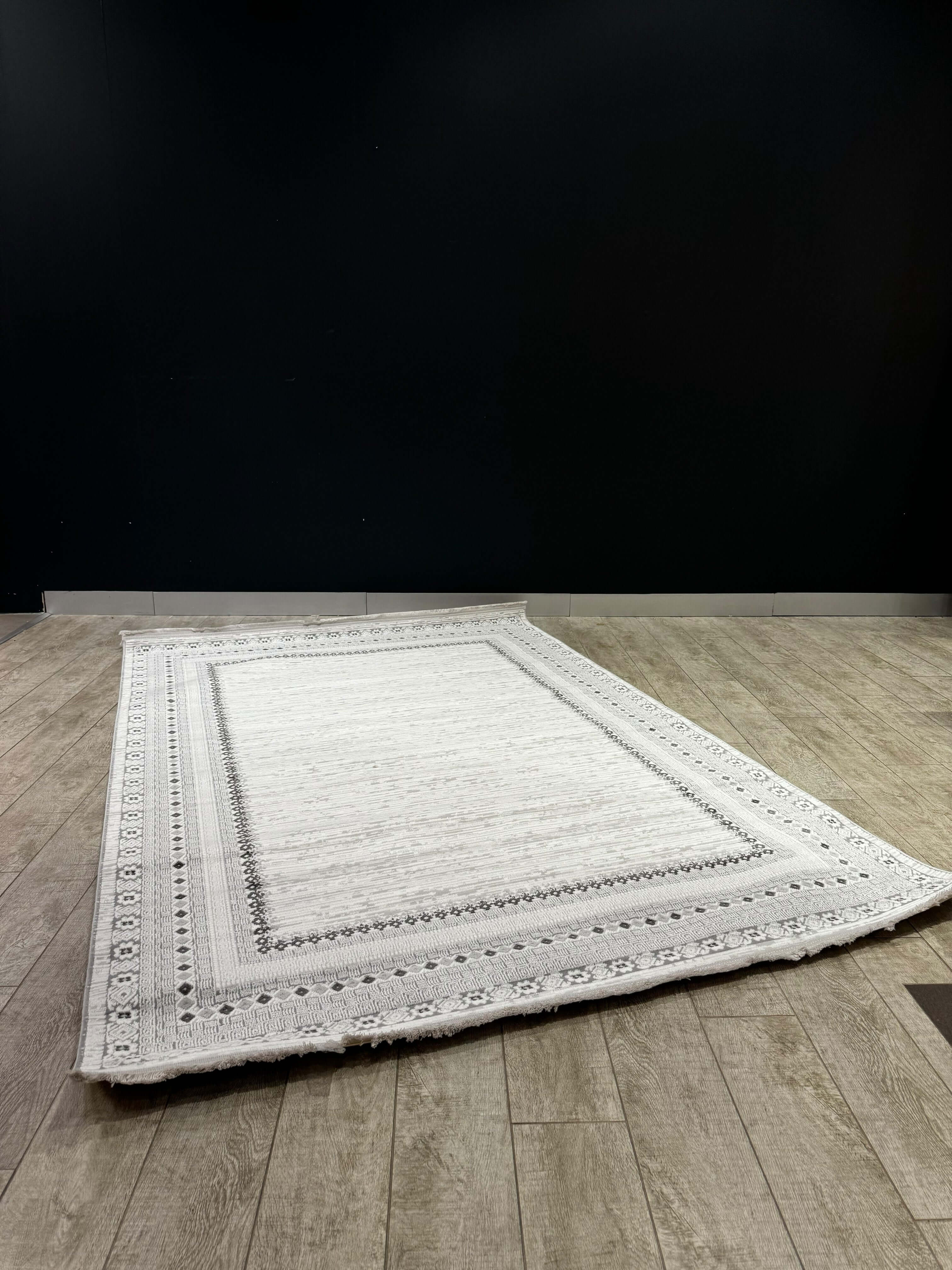 Floral Border Turkish Rug – Subtle Texture Collection