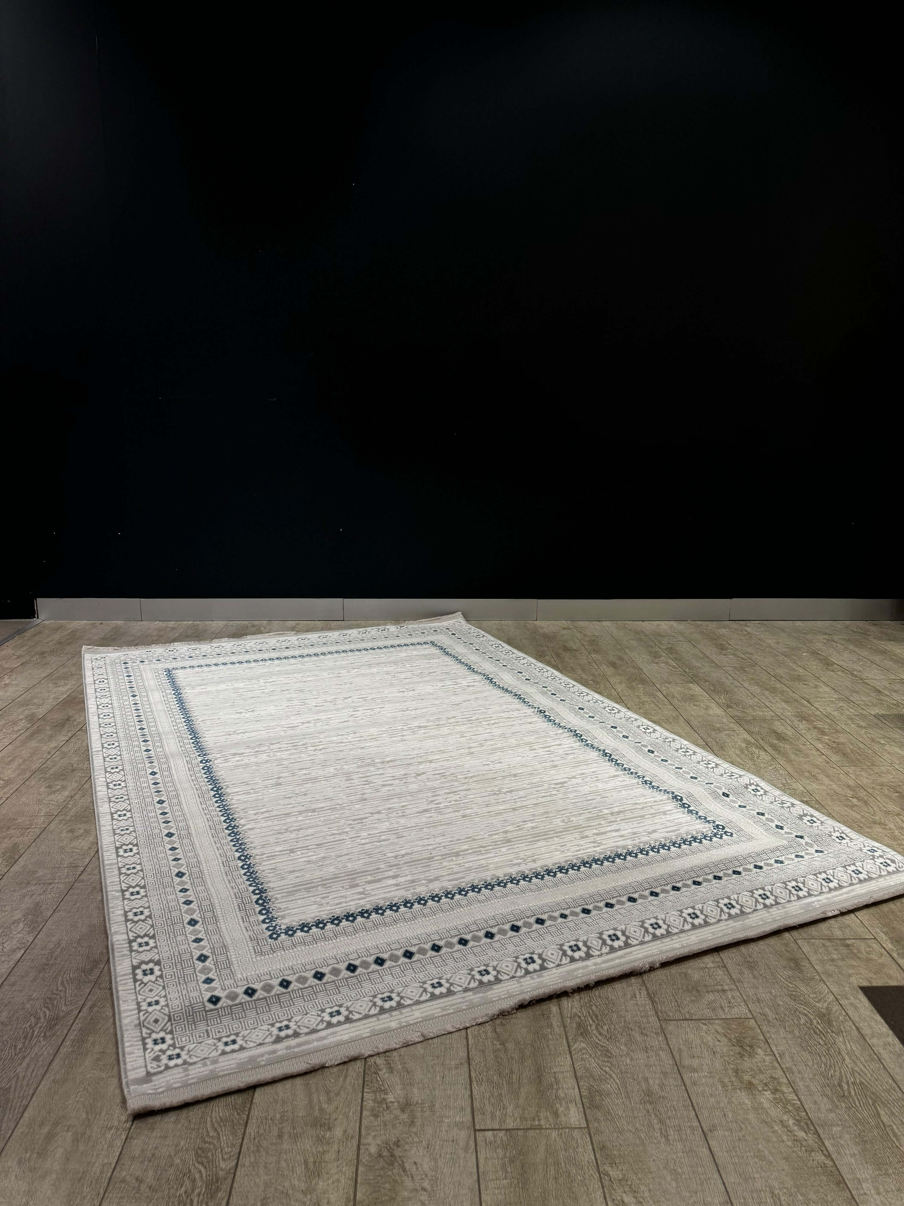 Floral Border Turkish Rug – Subtle Texture Collection