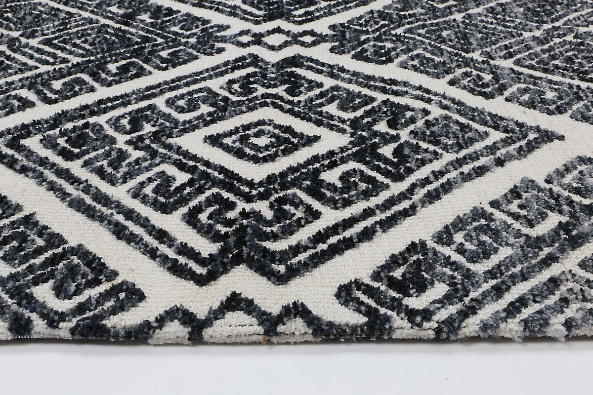Amritsar Glenfalls Anthracite Tribal Rug – view 3