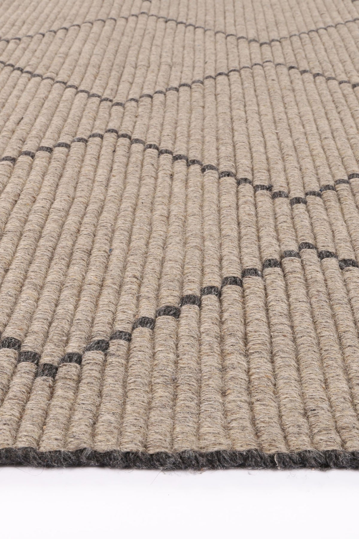 Goa Zig-Zag Wool Blend Ash Rug - D2ASH – view 3
