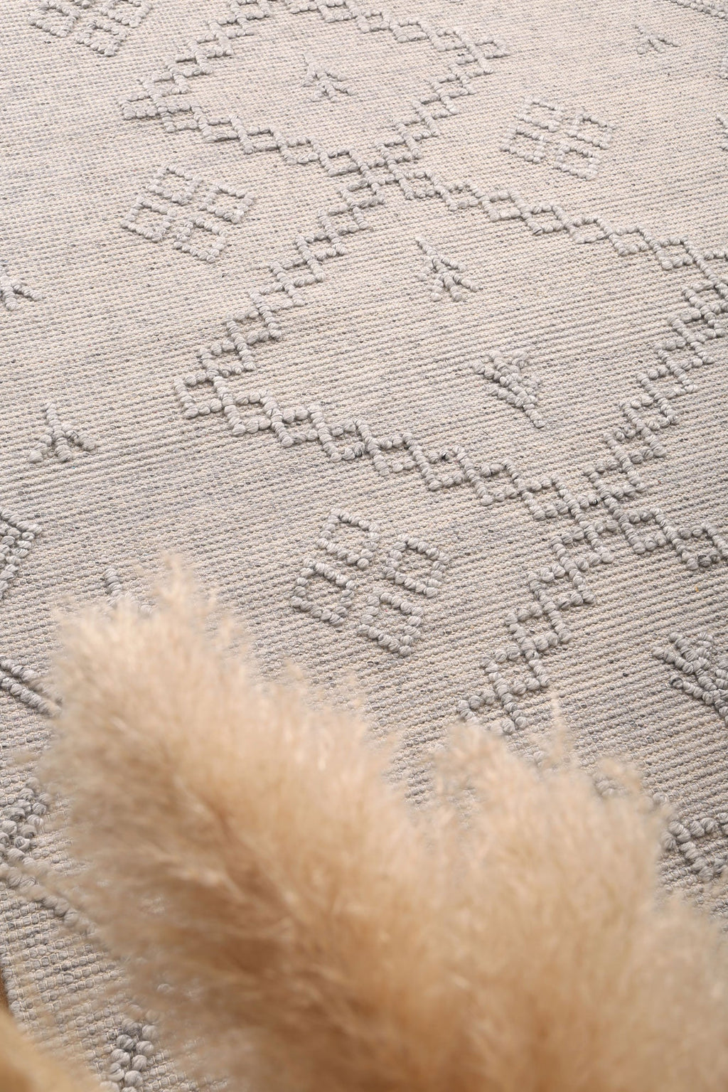 Goa Aztec Grey Wool Blend Rug - D5 No Tassel – view 4