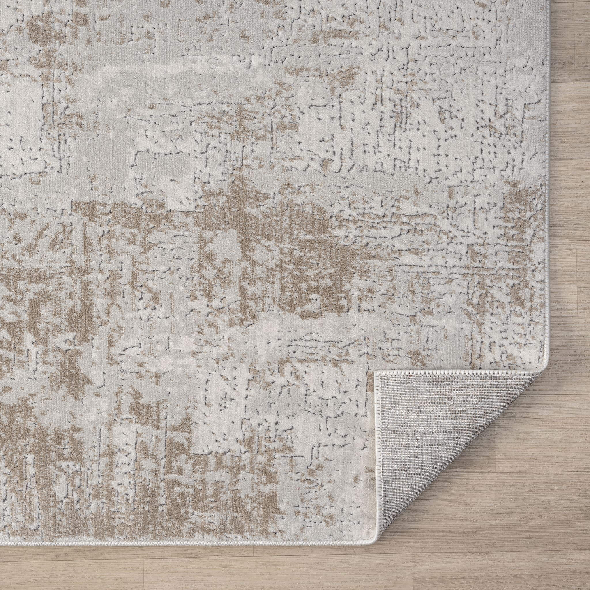 Grey Area Rug with plush, non-shed pile and all-side binding. Power-loomed in Türkiye for durable, easy-care elegance in modern living spaces.
