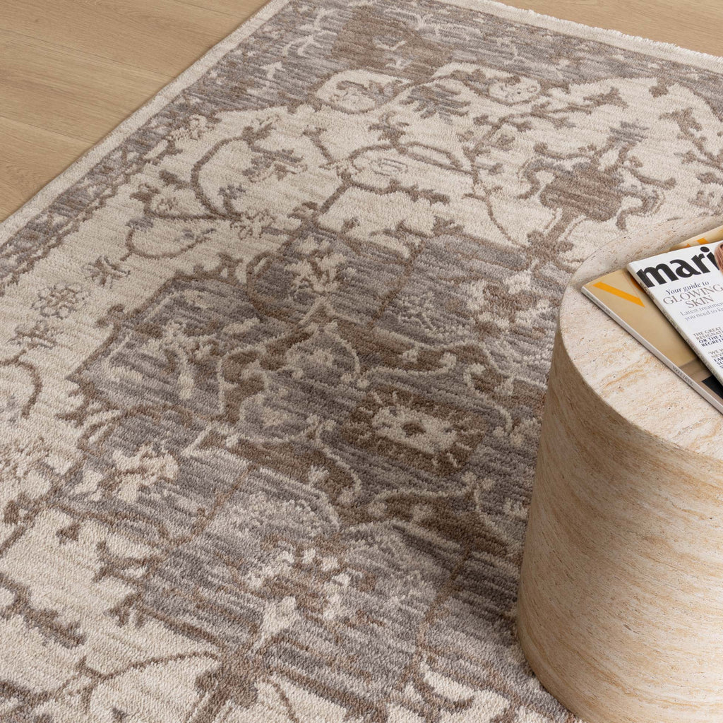 Horizon H115 Ivory Medallion Rug – view 5