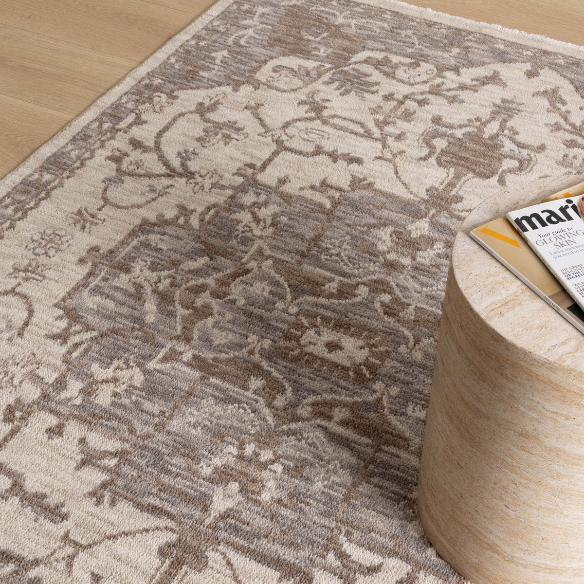 Horizon H115 Ivory Medallion Rug – view 5