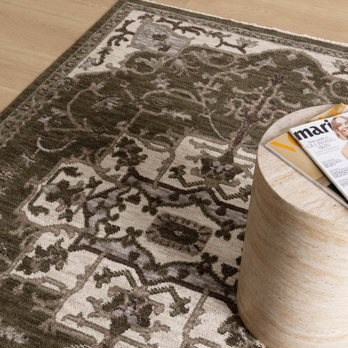 Horizon H116 Olive Green Medallion Rug – view 5