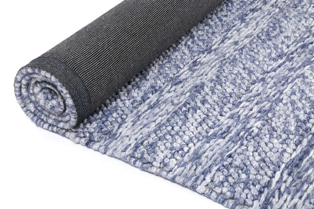 Harlow Ringlets Blue wool blend rug - room setting
