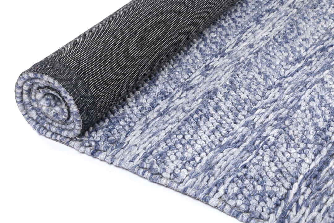 Harlow Ringlets Blue wool blend rug - room setting