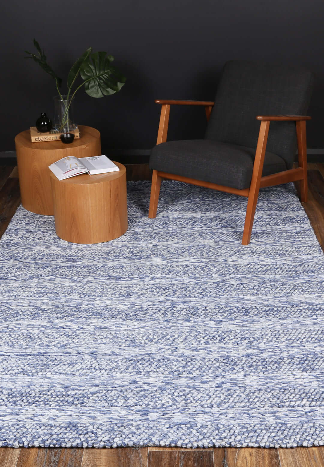 Harlow Ringlets Blue wool blend rug - texture