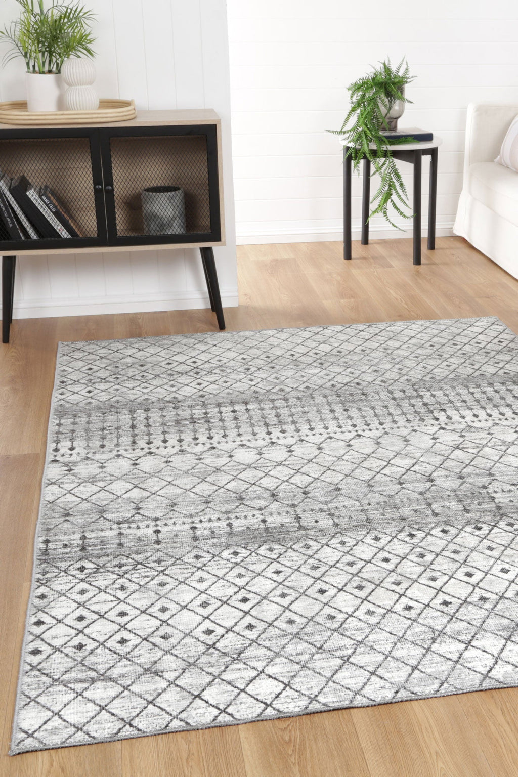 Home Culture Andre Machine Washable Rug - VTL1217-01 styled with furniture