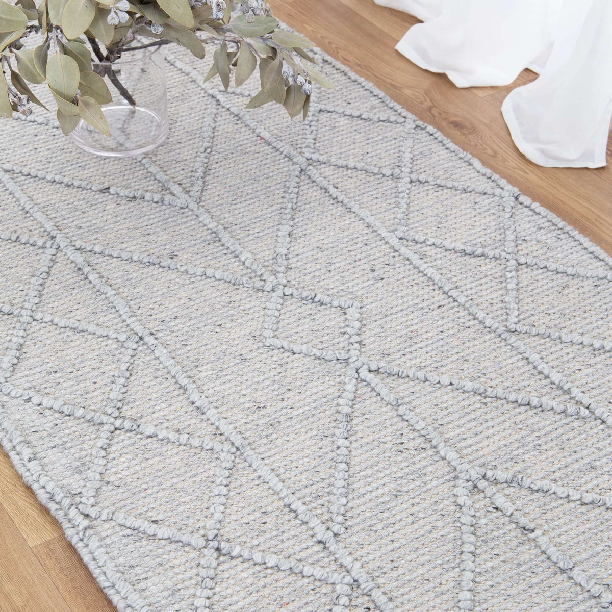 Himalaya Interweave Tribal Grey Wool Blend Runner lifestyle