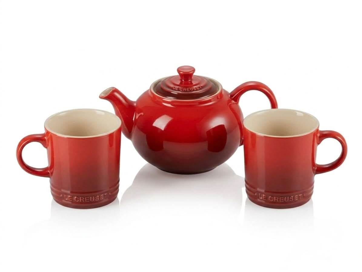 Le Creuset Tea for Two Set – Cerise Red Teapot with Mug Set