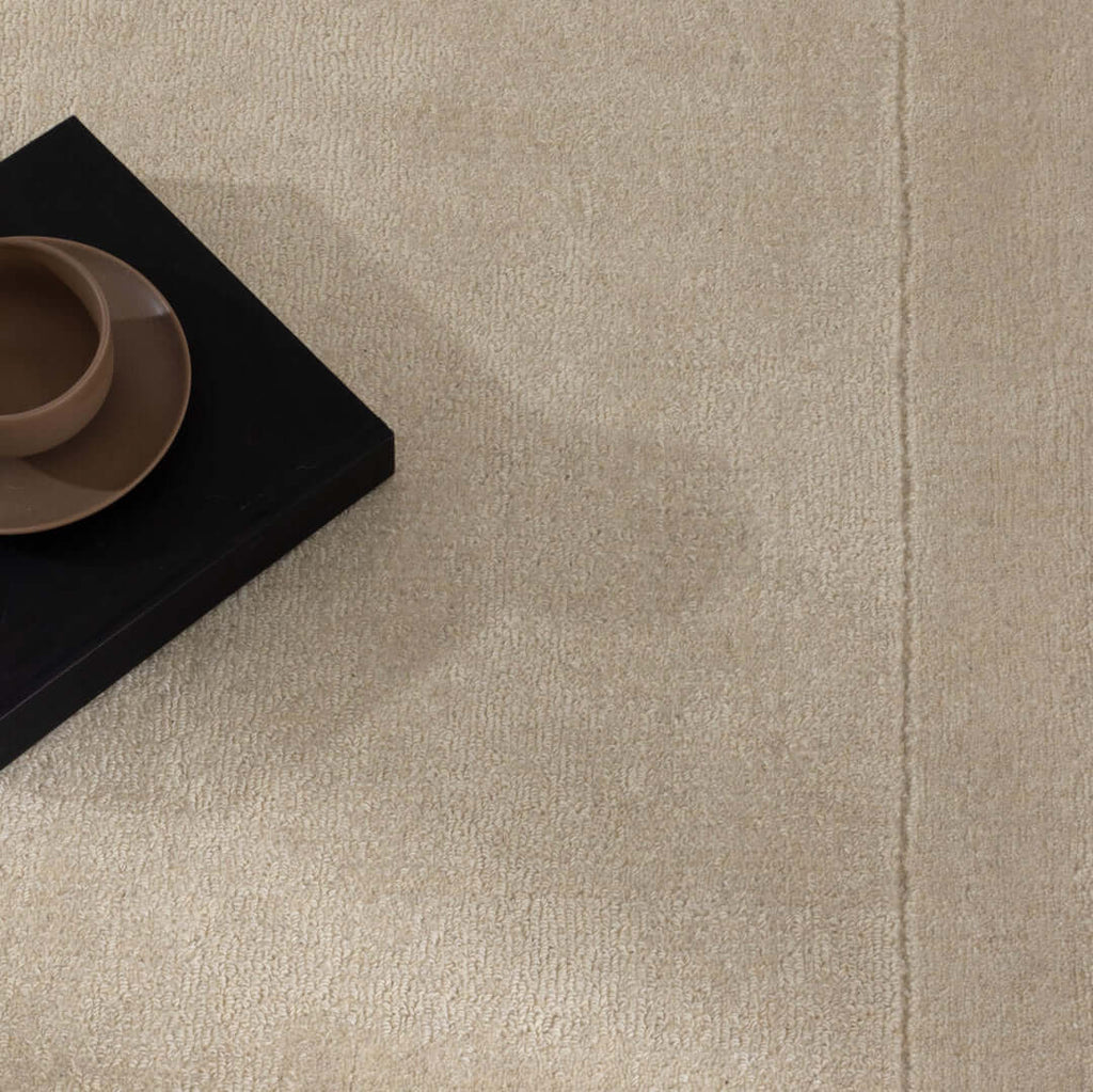 Sedona Ivory Border wool rug - alternate view